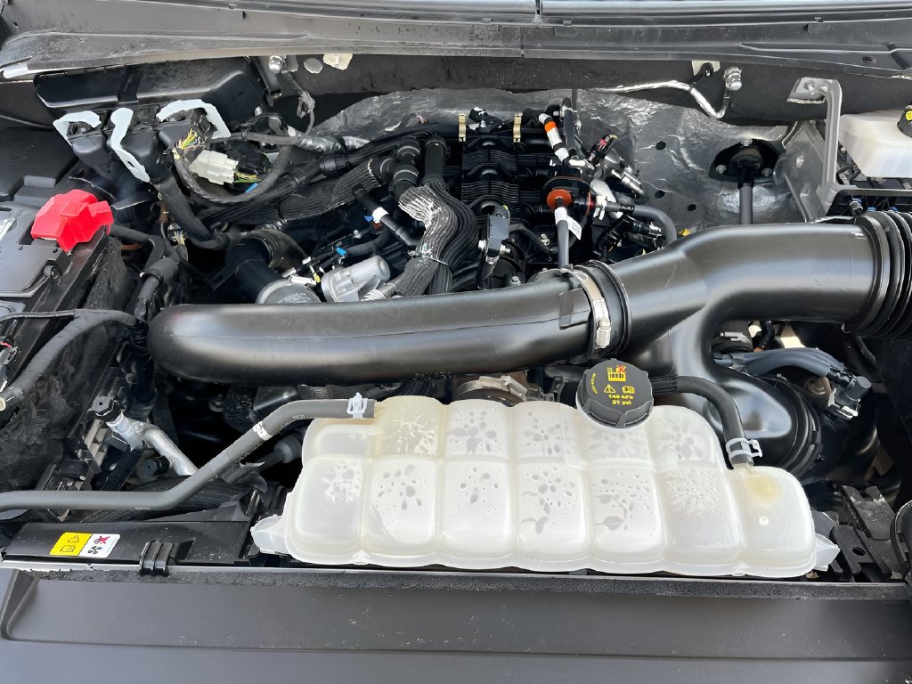 2023 Ford Expedition Max photo 31 of 33