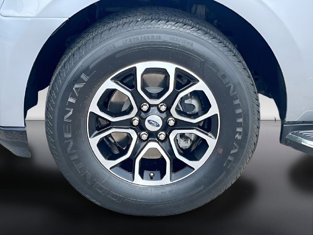 2023 Ford Expedition Max photo 32 of 33
