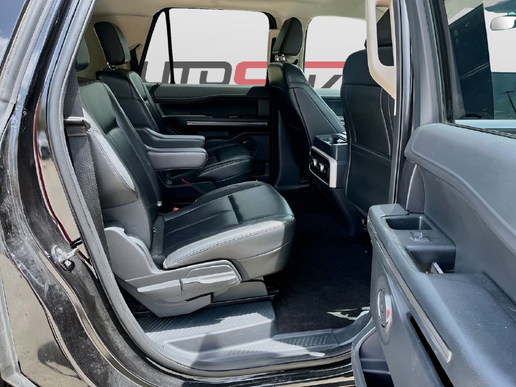 2022 Ford Expedition Max photo 27 of 32