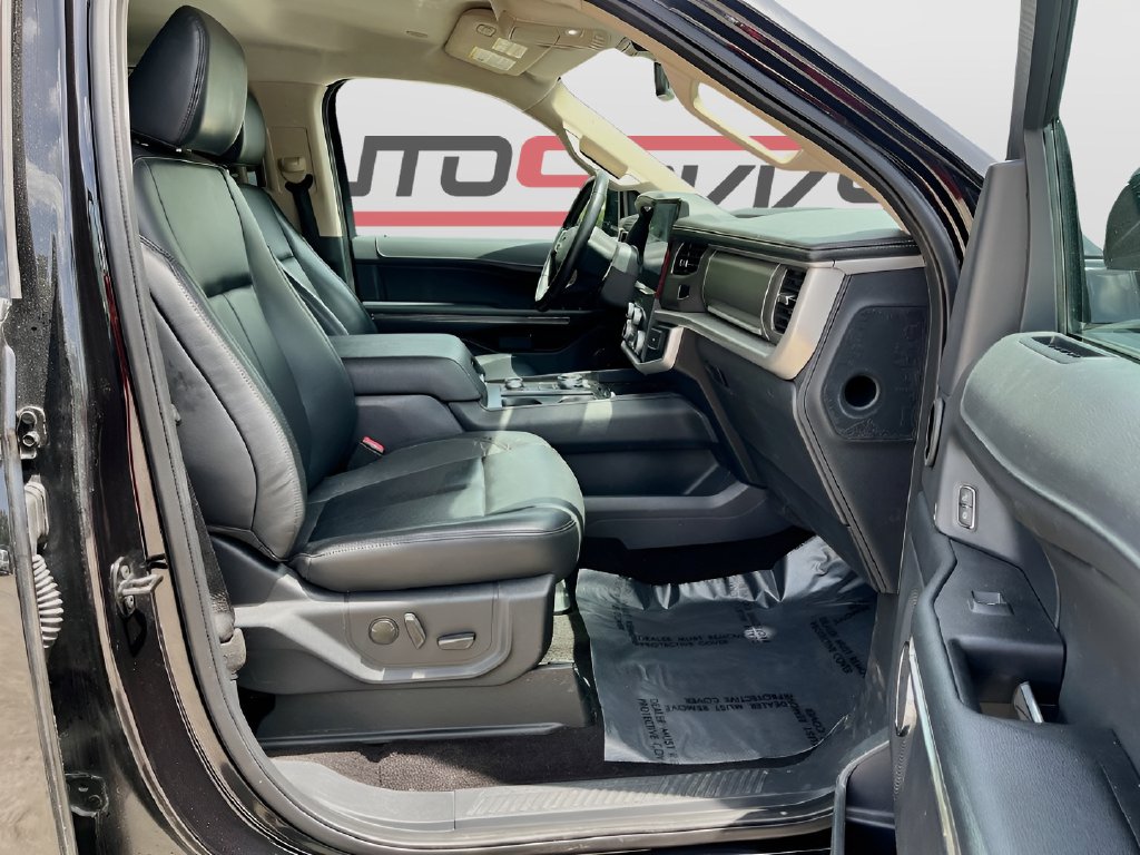 2022 Ford Expedition Max photo 28 of 32