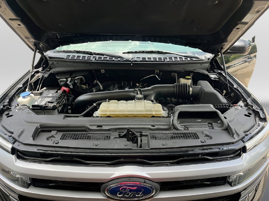 2022 Ford Expedition Max photo 30 of 32
