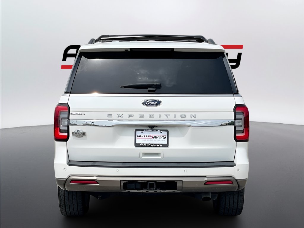 2024 Ford Expedition photo 6 of 37