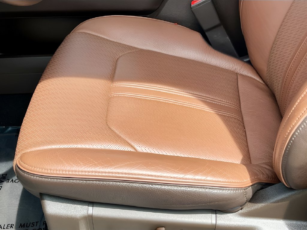 2024 Ford Expedition photo 20 of 37