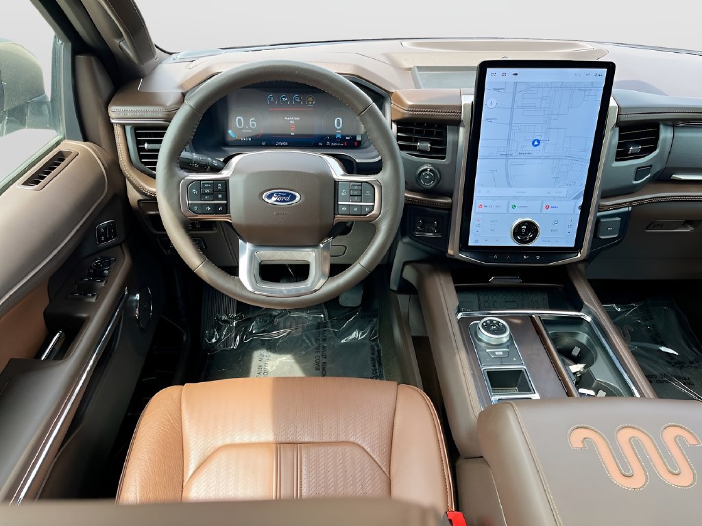 2024 Ford Expedition photo 24 of 37