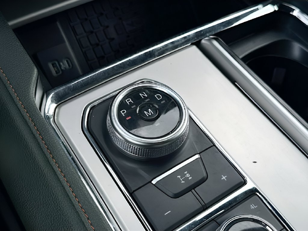 2022 Ford Expedition photo 17 of 35