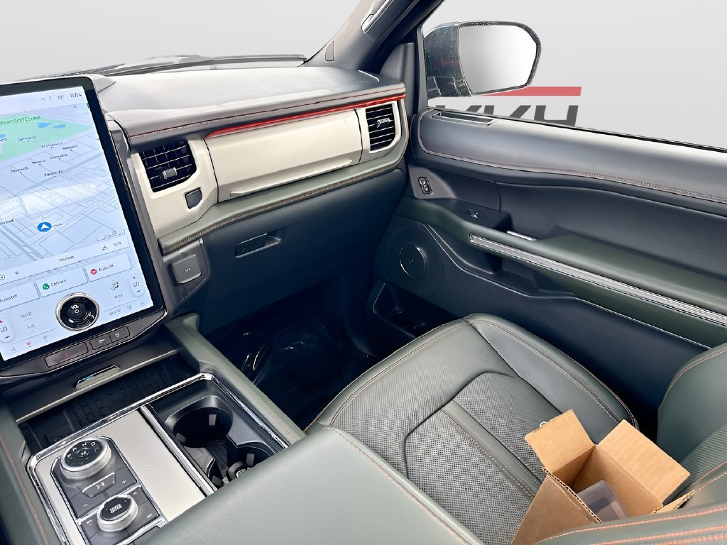 2022 Ford Expedition photo 25 of 35