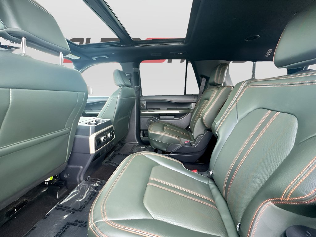 2022 Ford Expedition photo 26 of 35