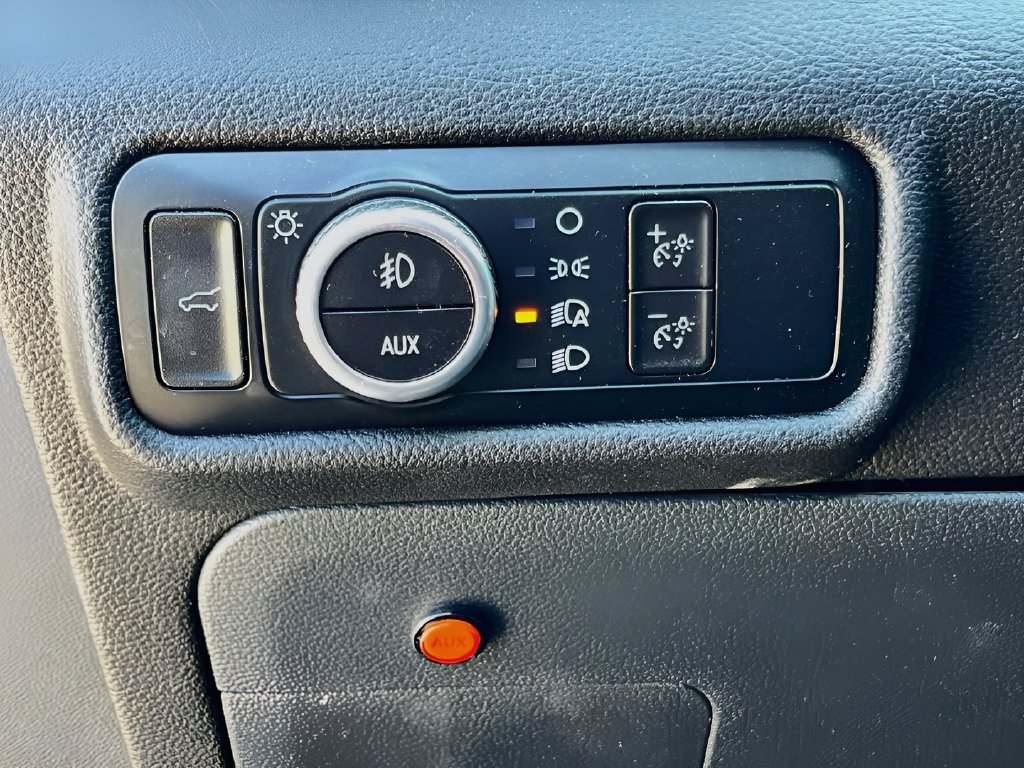 2024 Ford Explorer photo 10 of 36