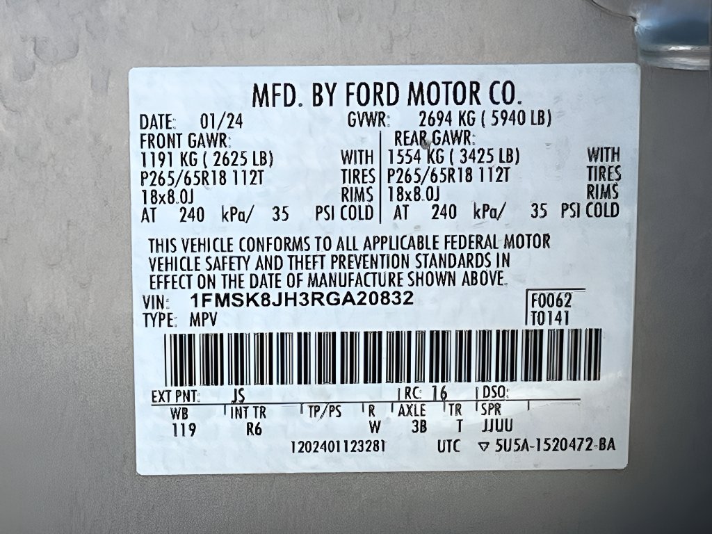 2024 Ford Explorer photo 35 of 36