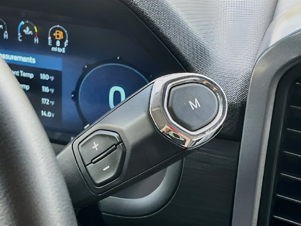 2025 Ford F-150 photo 17 of 32