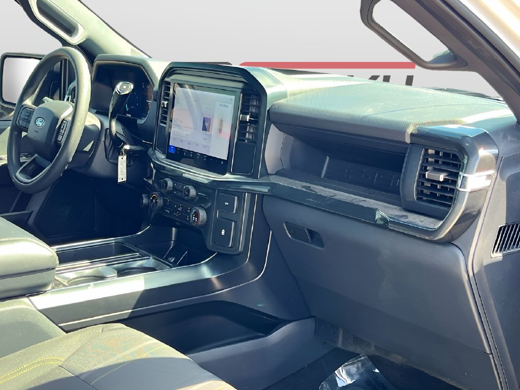 2025 Ford F-150 photo 27 of 30