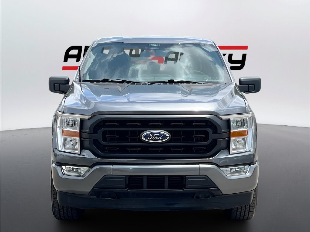 2022 Ford F-150 photo 2 of 31