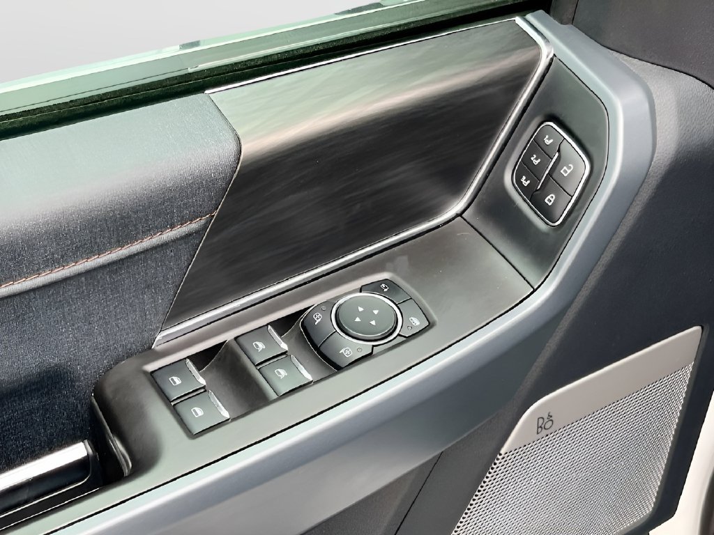 2024 Ford F-150 photo 18 of 33