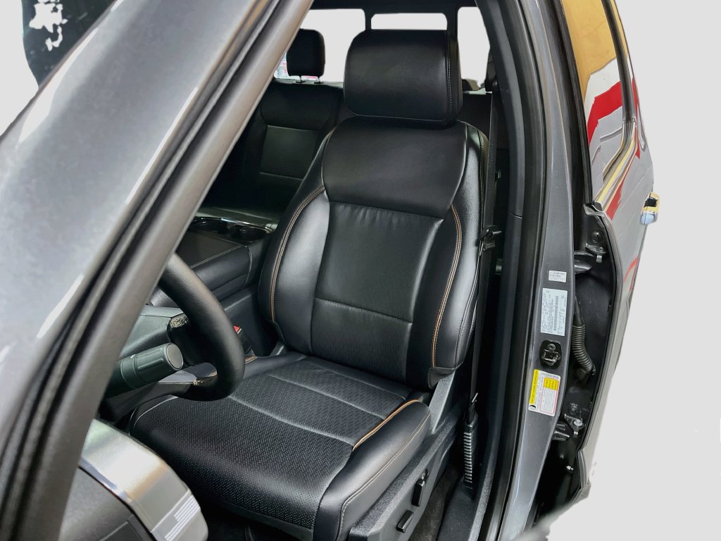 2025 Ford F-150 photo 20 of 33
