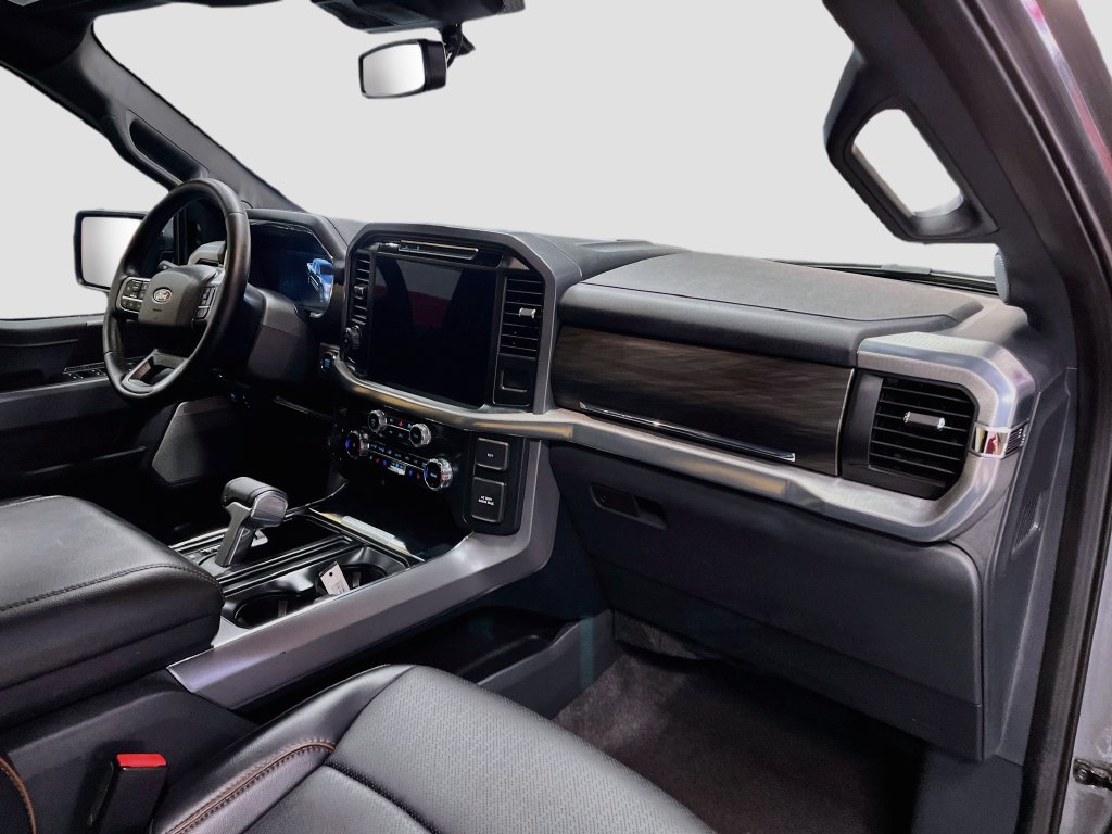 2025 Ford F-150 photo 30 of 33
