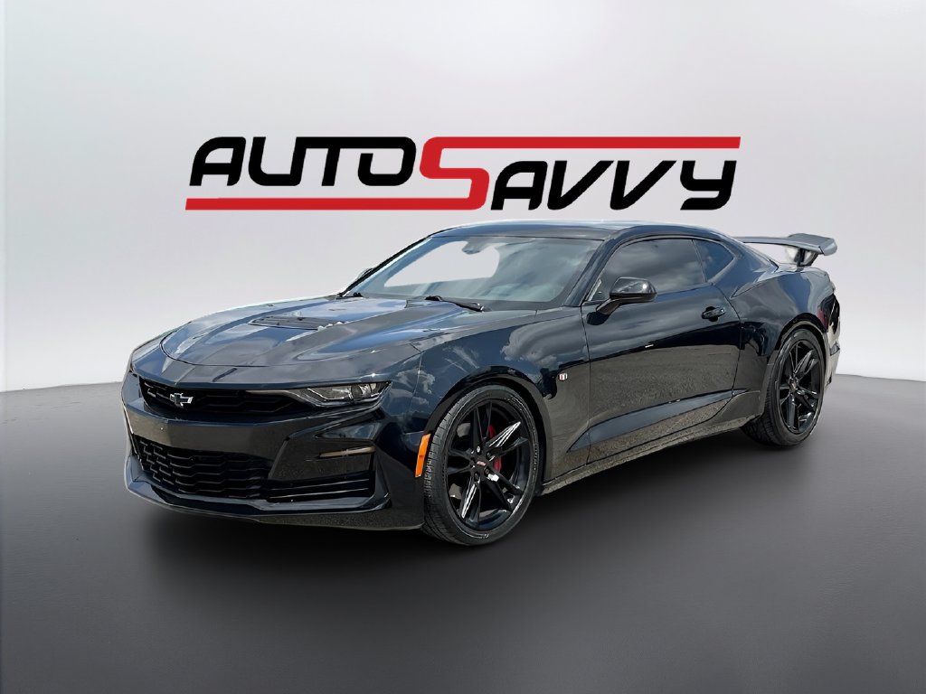 2023 Chevrolet Camaro photo 3 of 33