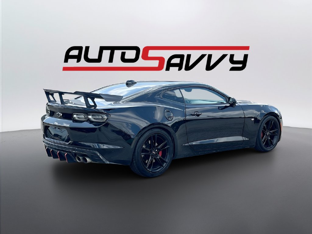 2023 Chevrolet Camaro photo 7 of 33