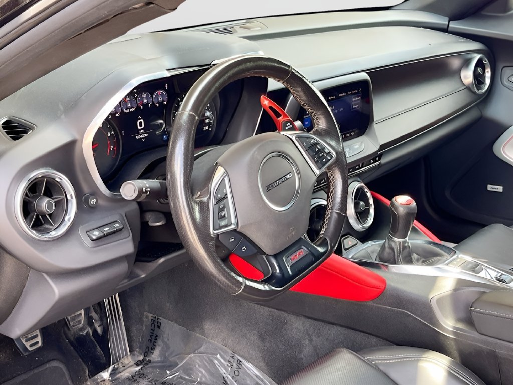 2023 Chevrolet Camaro photo 9 of 33