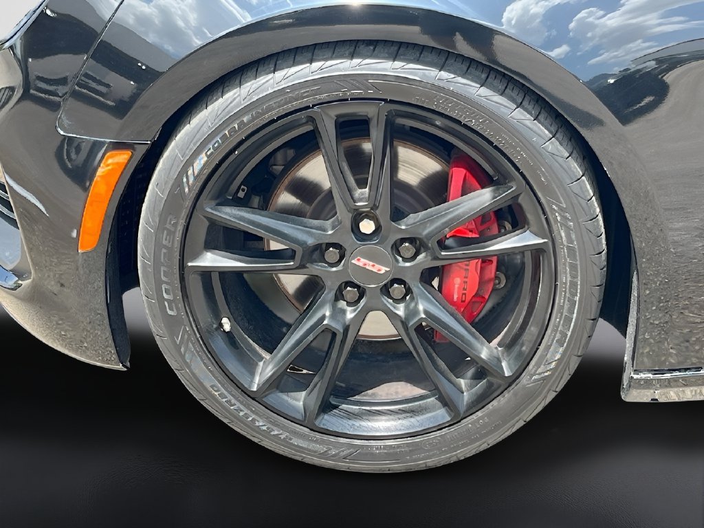 2023 Chevrolet Camaro photo 31 of 33