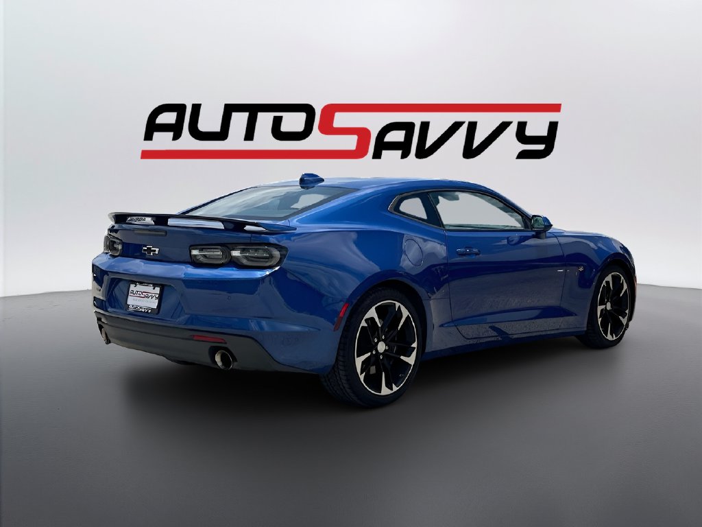2023 Chevrolet Camaro photo 7 of 31
