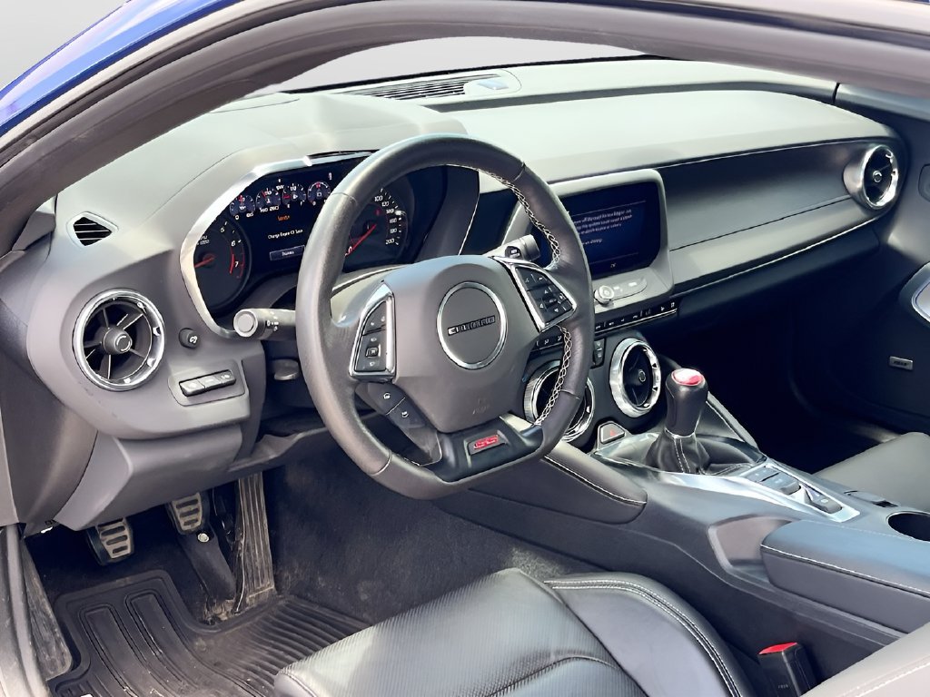 2023 Chevrolet Camaro photo 9 of 31