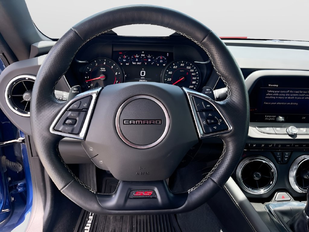 2023 Chevrolet Camaro photo 11 of 31