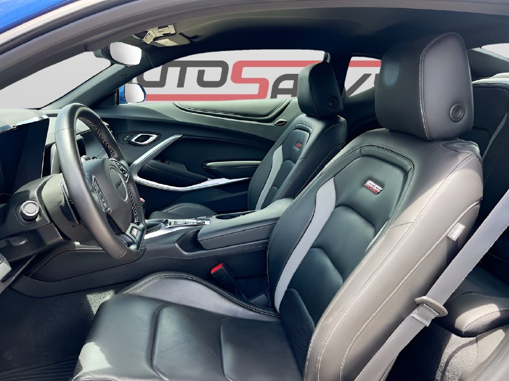 2023 Chevrolet Camaro photo 21 of 31