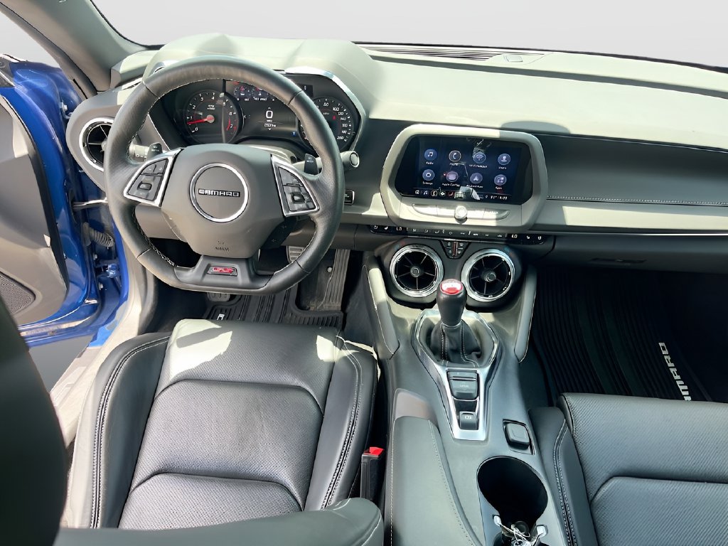 2023 Chevrolet Camaro photo 22 of 31