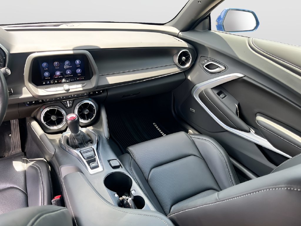 2023 Chevrolet Camaro photo 23 of 31