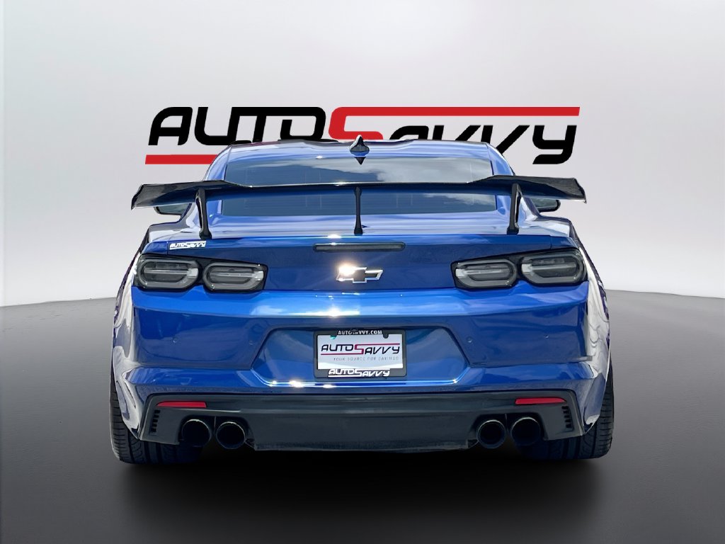 2019 Chevrolet Camaro photo 6 of 34