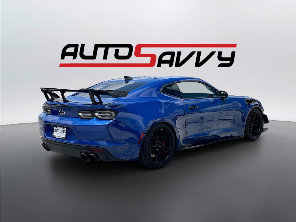 2019 Chevrolet Camaro photo 7 of 34
