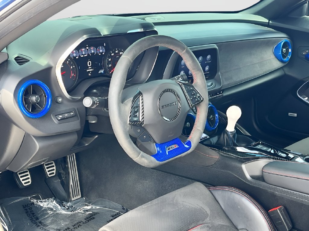 2019 Chevrolet Camaro photo 9 of 34