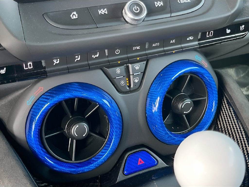 2019 Chevrolet Camaro photo 16 of 34