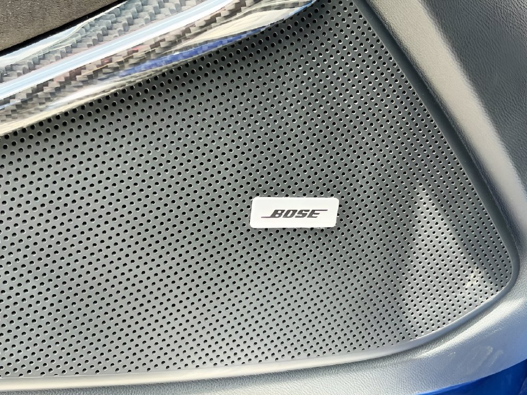 2019 Chevrolet Camaro photo 19 of 34