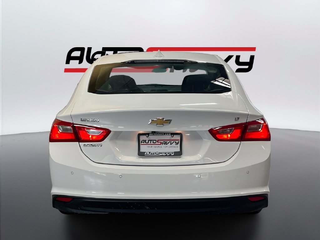 Used 2025 Summit White Chevrolet LT image 6