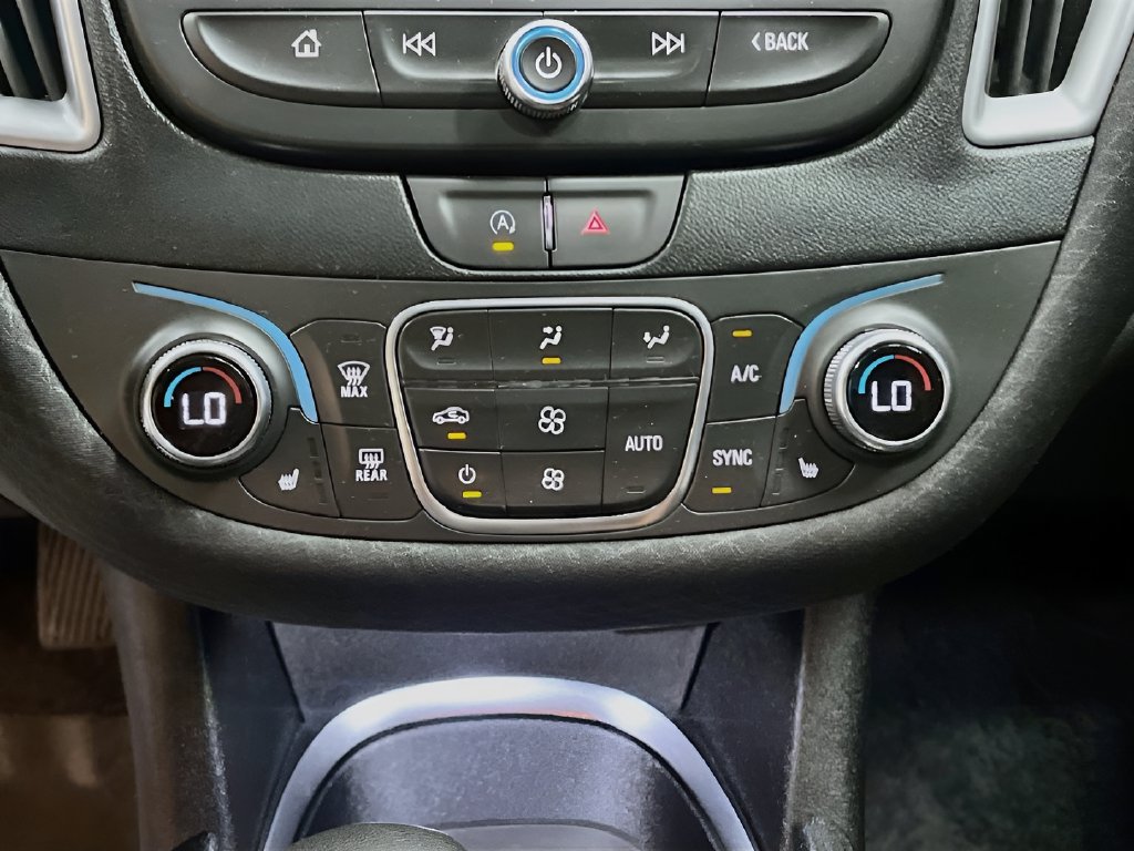 Used 2025 Summit White Chevrolet LT image 16