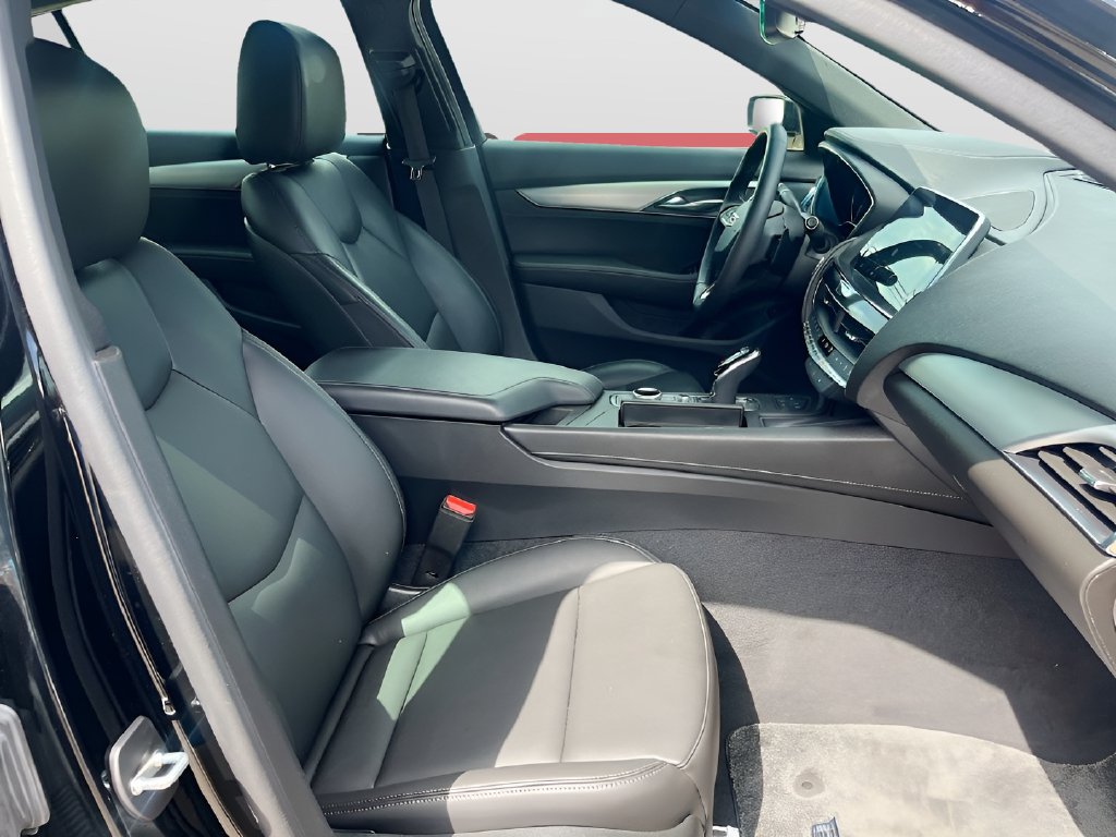 2024 Cadillac CT5 photo 26 of 30