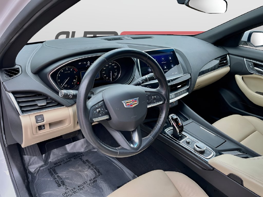 2024 Cadillac CT5 photo 9 of 31