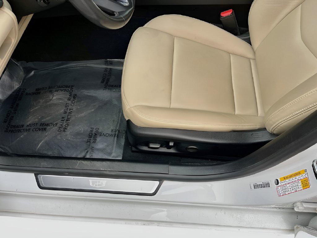2024 Cadillac CT5 photo 18 of 31