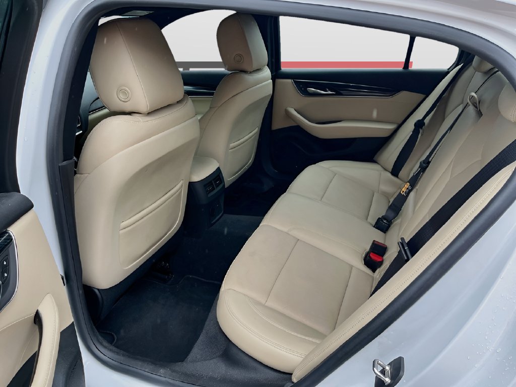 2024 Cadillac CT5 photo 23 of 31