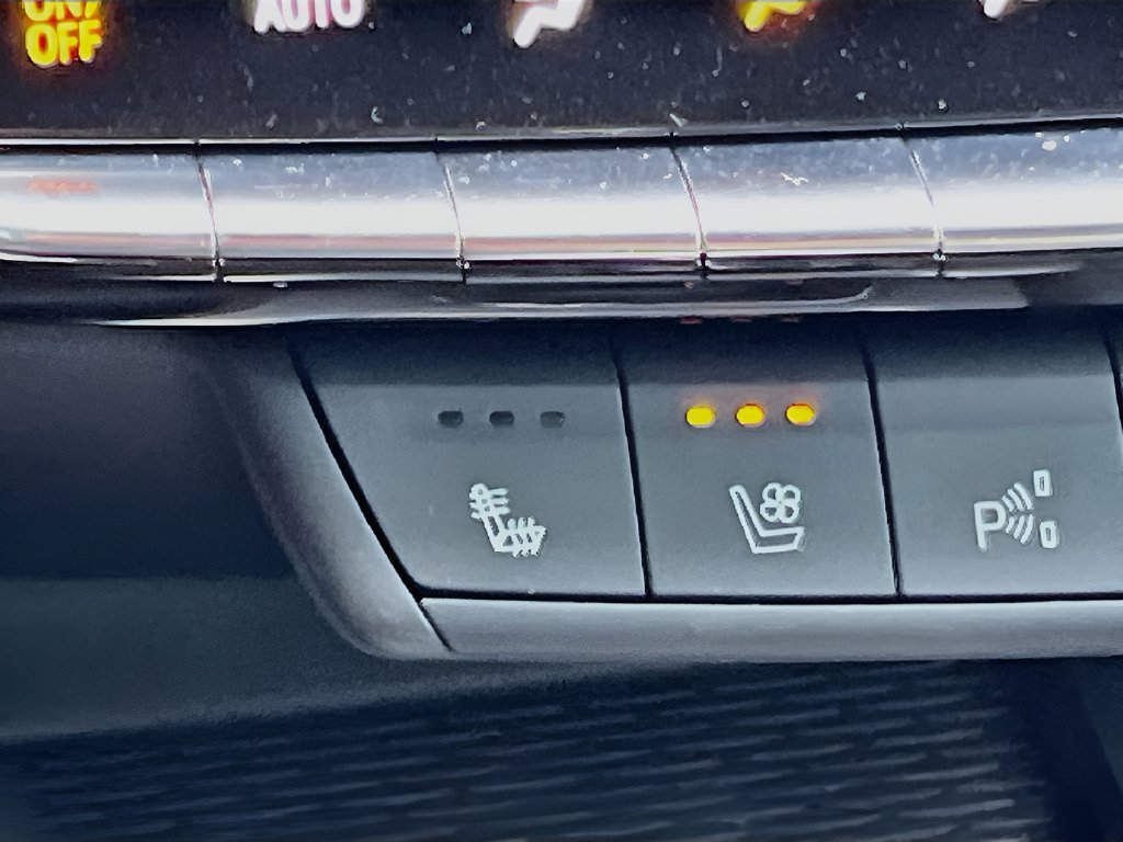 2025 Cadillac CT5 photo 21 of 35
