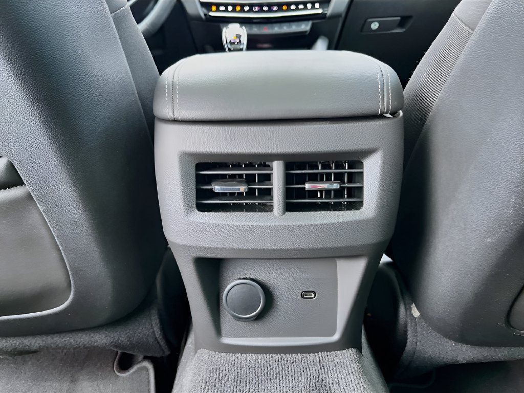 2025 Cadillac CT5 photo 27 of 35