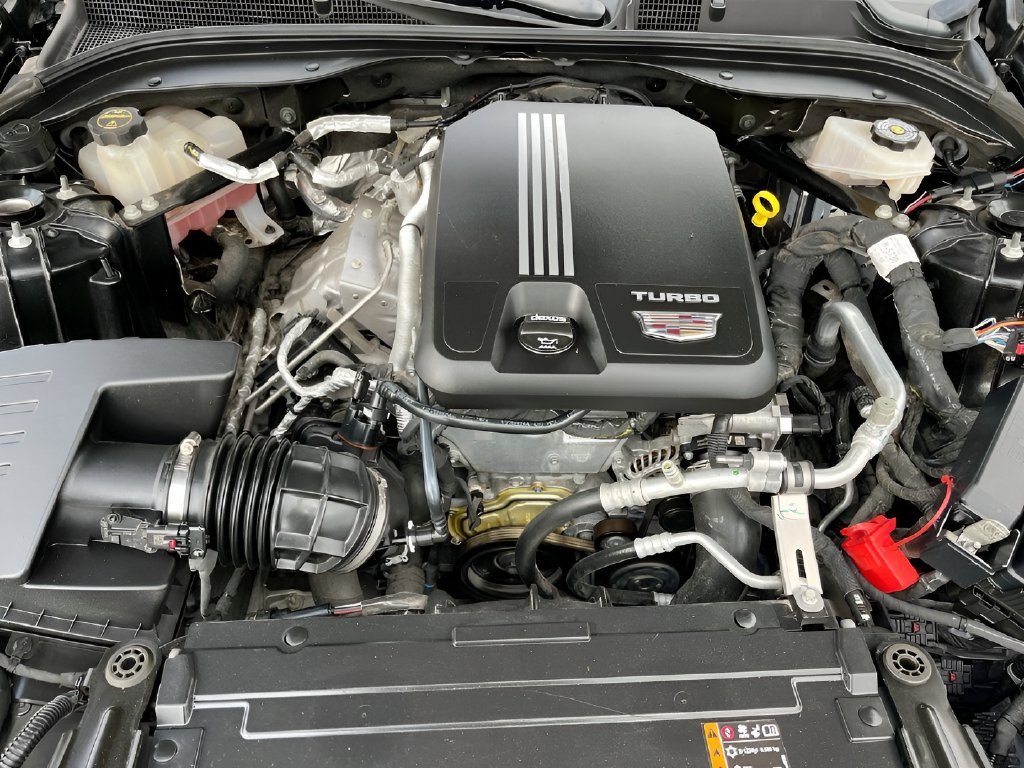2025 Cadillac CT5 photo 32 of 35
