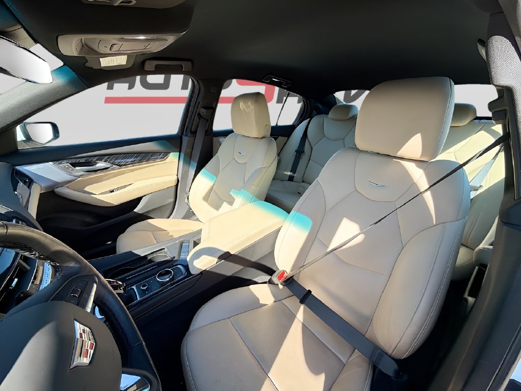 2024 Cadillac CT5 photo 21 of 30