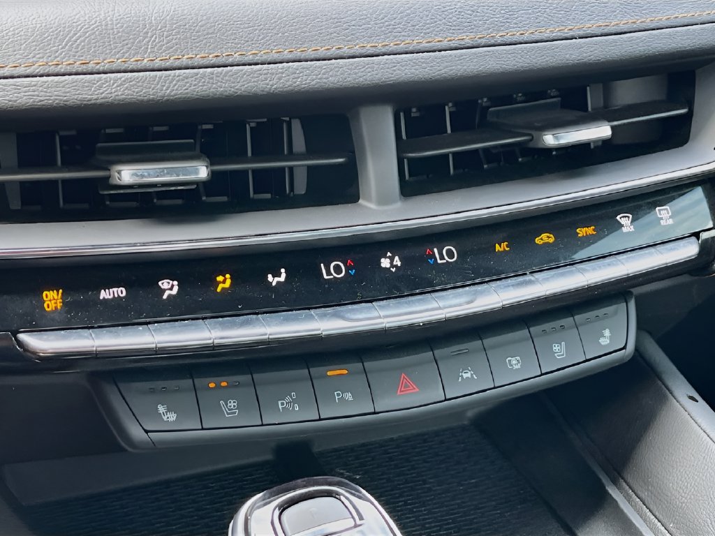 2025 Cadillac CT5 photo 16 of 34