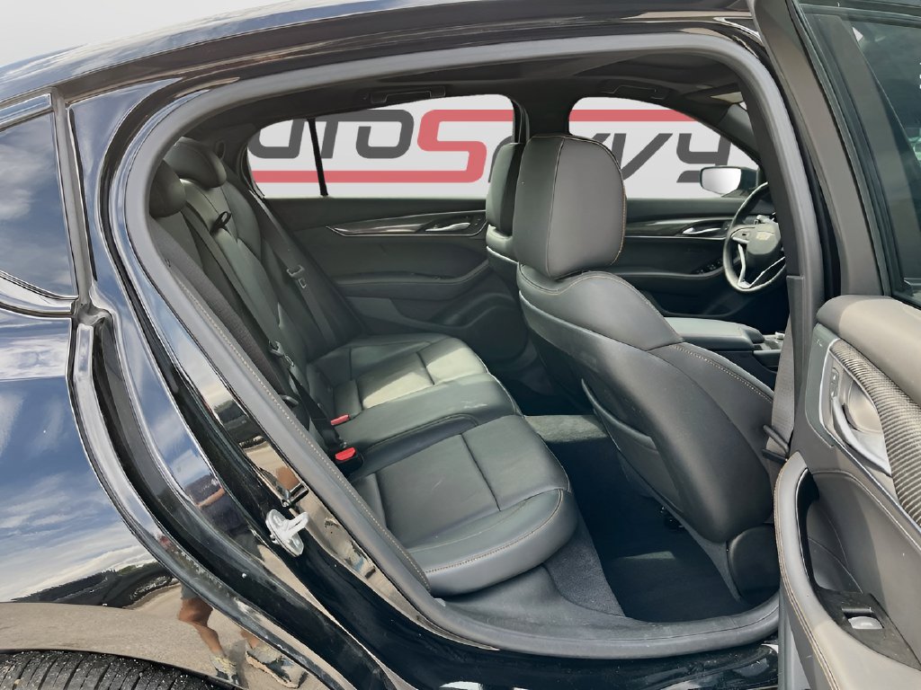2025 Cadillac CT5 photo 29 of 34