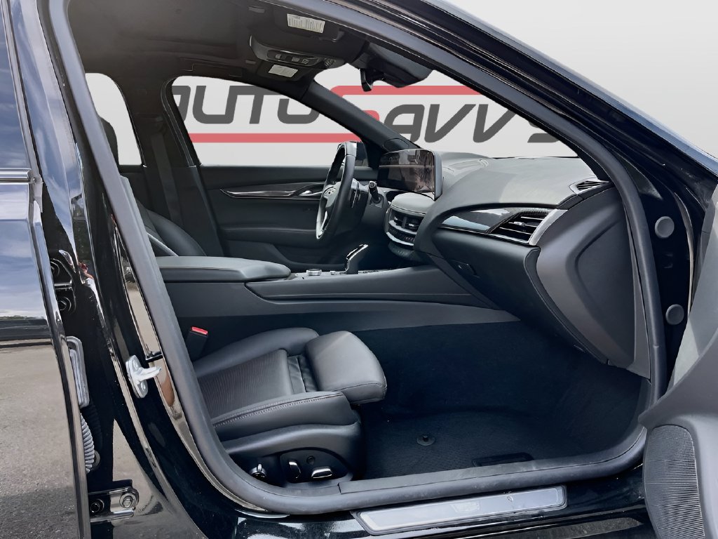 2025 Cadillac CT5 photo 30 of 34