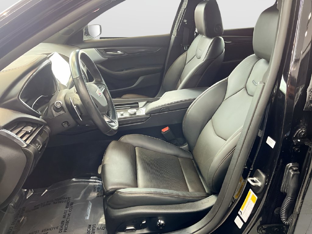 2023 Cadillac CT5 photo 21 of 32