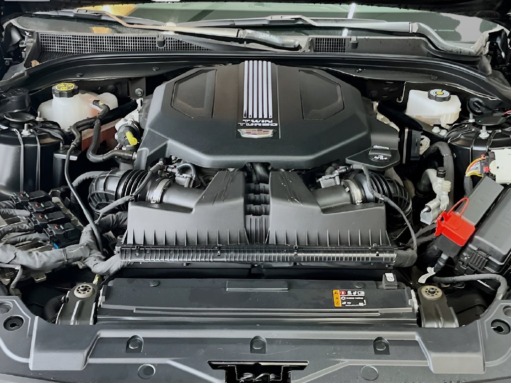 2023 Cadillac CT5 photo 30 of 32