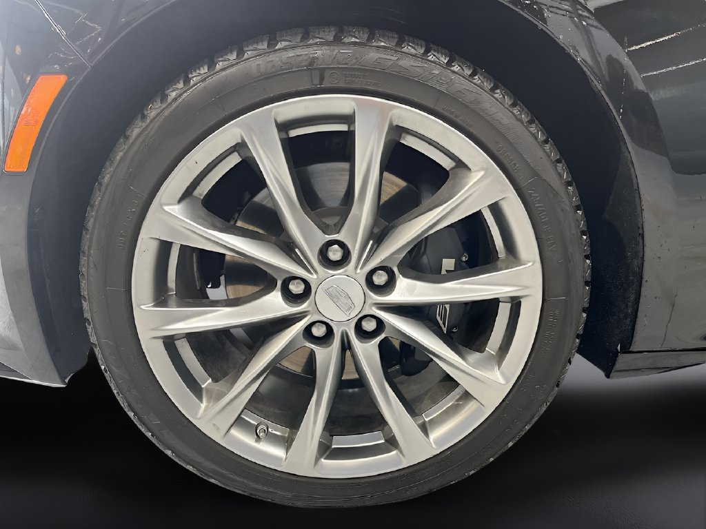 2023 Cadillac CT5 photo 31 of 32
